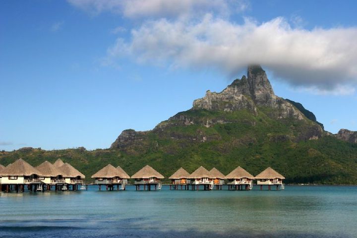 bungalow sur pilotis à Bora Bora