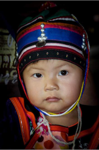 costume traditionnel thailandais enfant