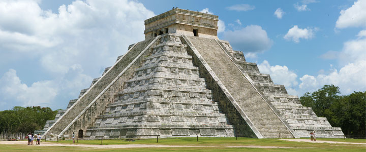pyramide maya au Mexique