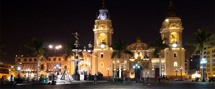 cathédrale de lima, incontournable d'un voyage au Pérou